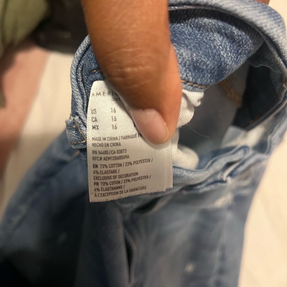 American Eagle Outfitters High Rise Blue Jeans - Picture 5 of 5